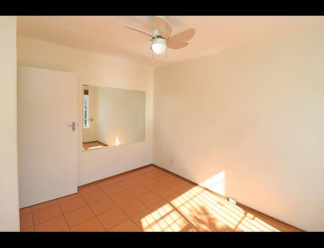 2 BEDROOM TOWNHOUSE FOR SALE IN BEDFORD GARDENS